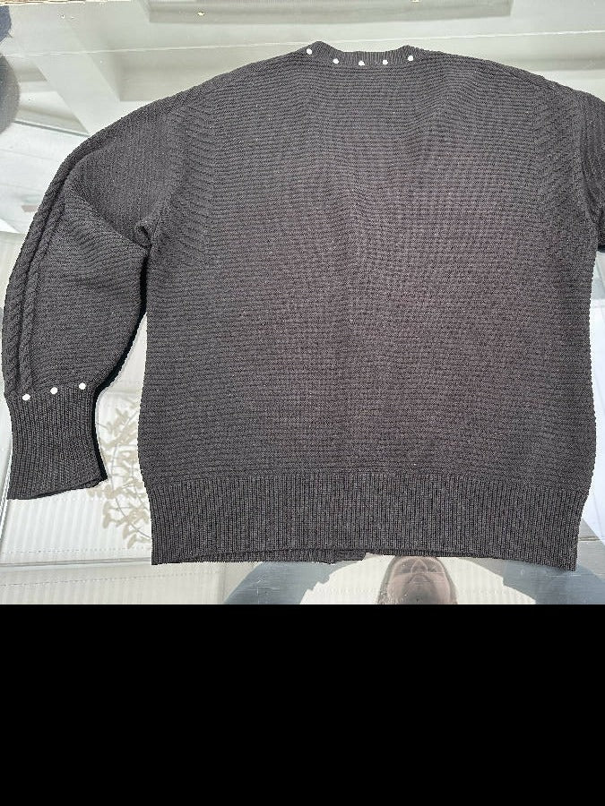 CHANEL women’s black knitted cashmere oversized cardigan - Image 5