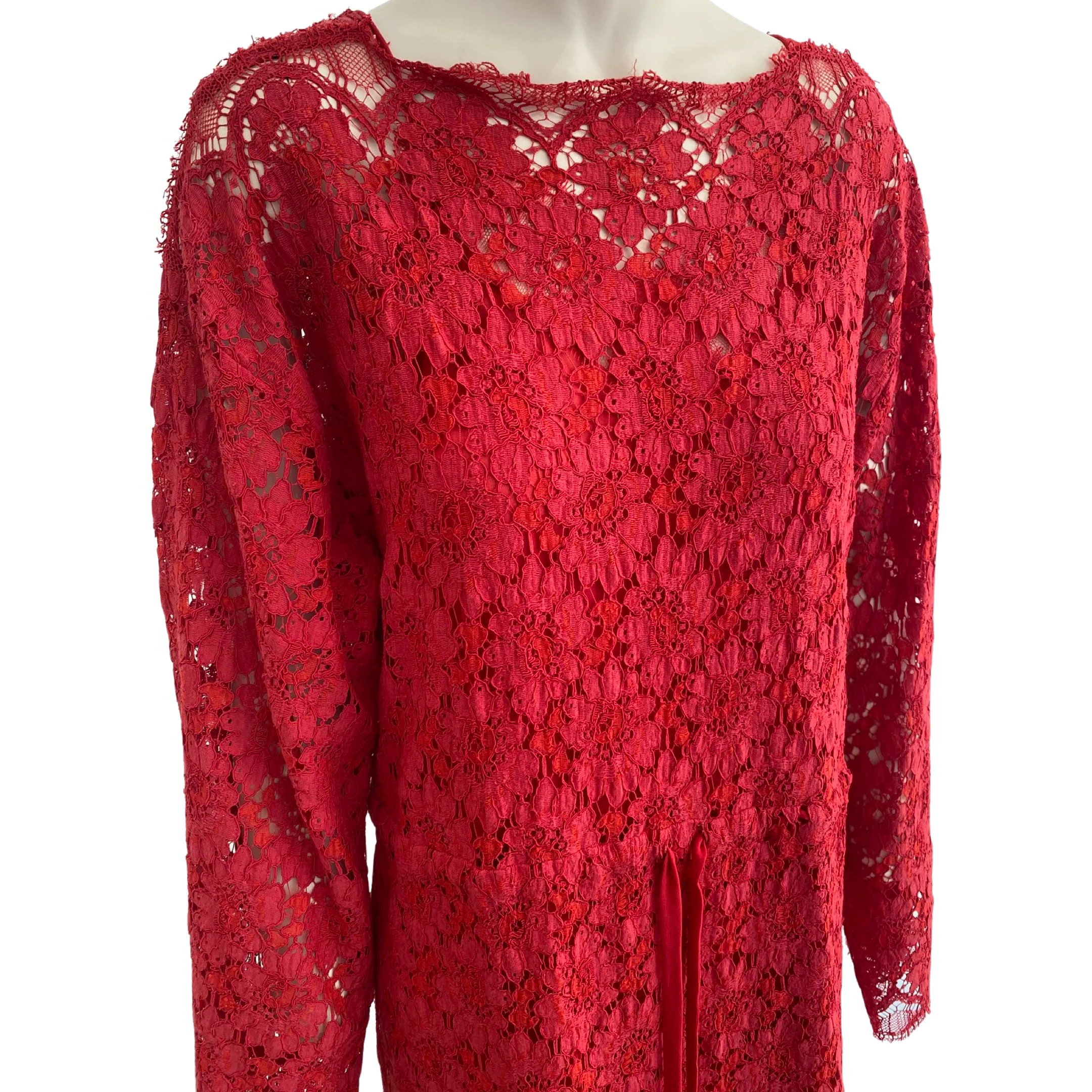 Gucci red lace maxi dress - Image 4
