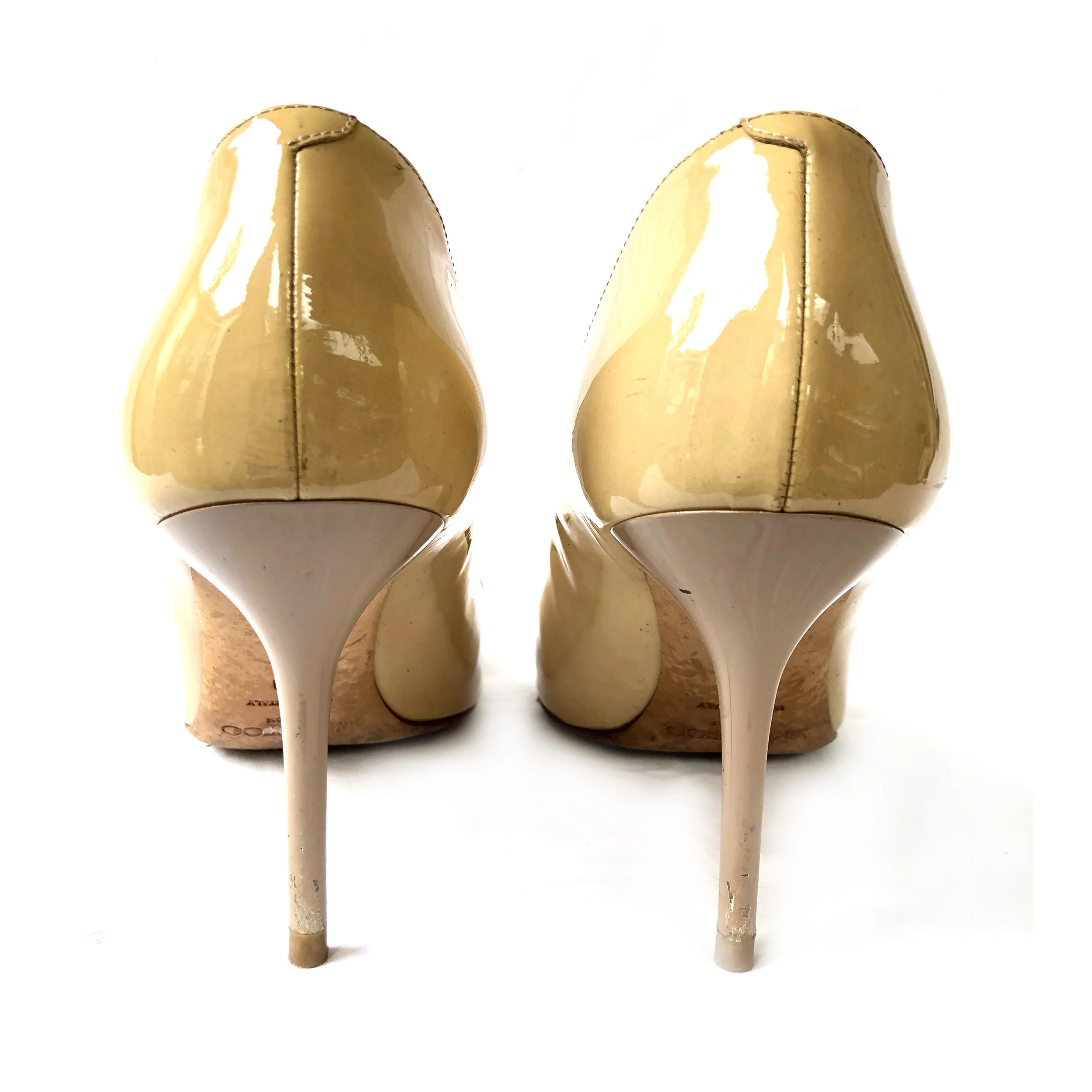 JIMMY CHOO beige patent leather heels - Image 4