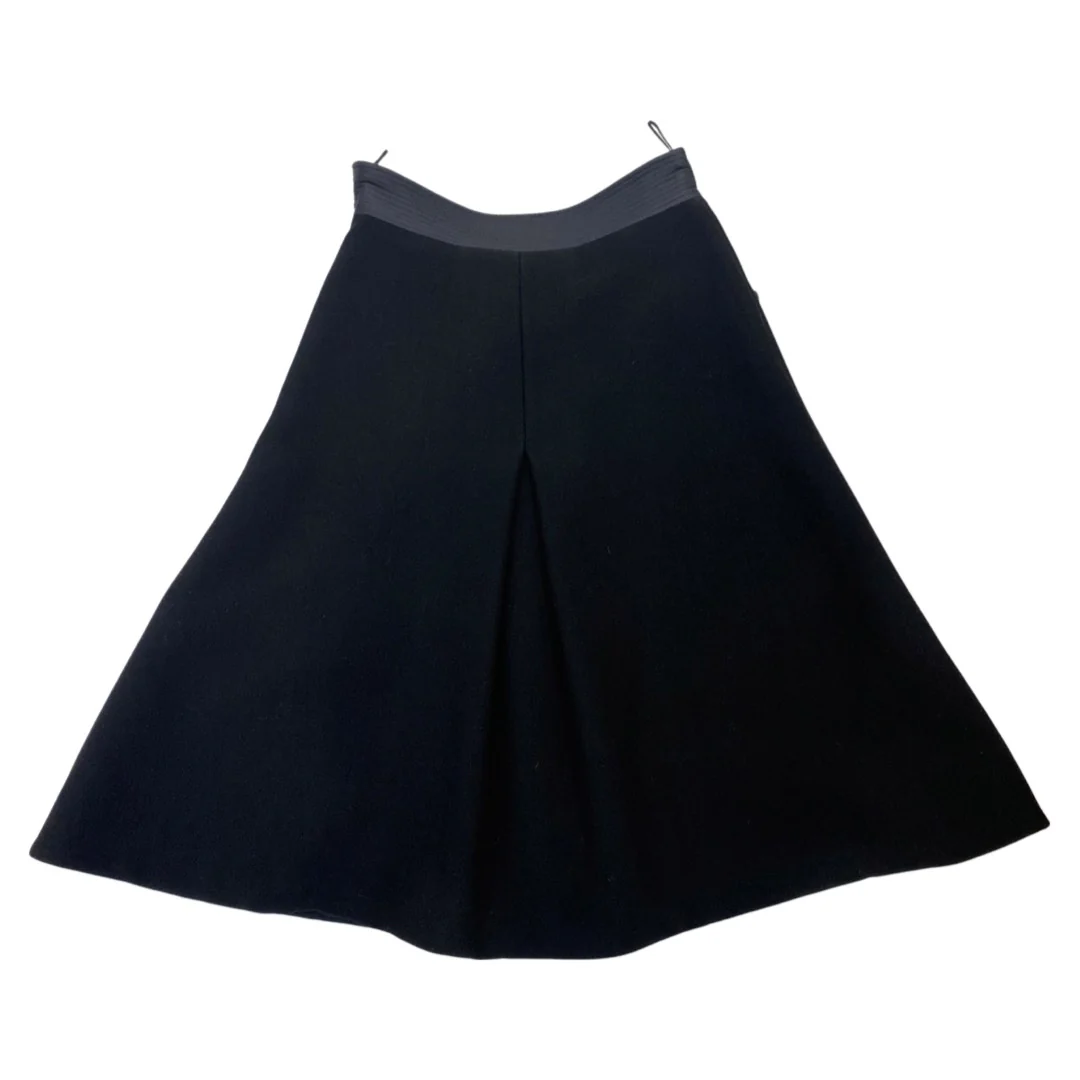 LOUIS VUITTON black woolen skirt with stylized pockets - Image 3