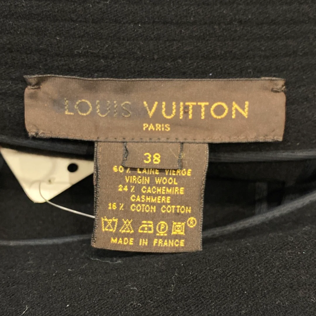 LOUIS VUITTON black woolen skirt with stylized pockets - Image 6