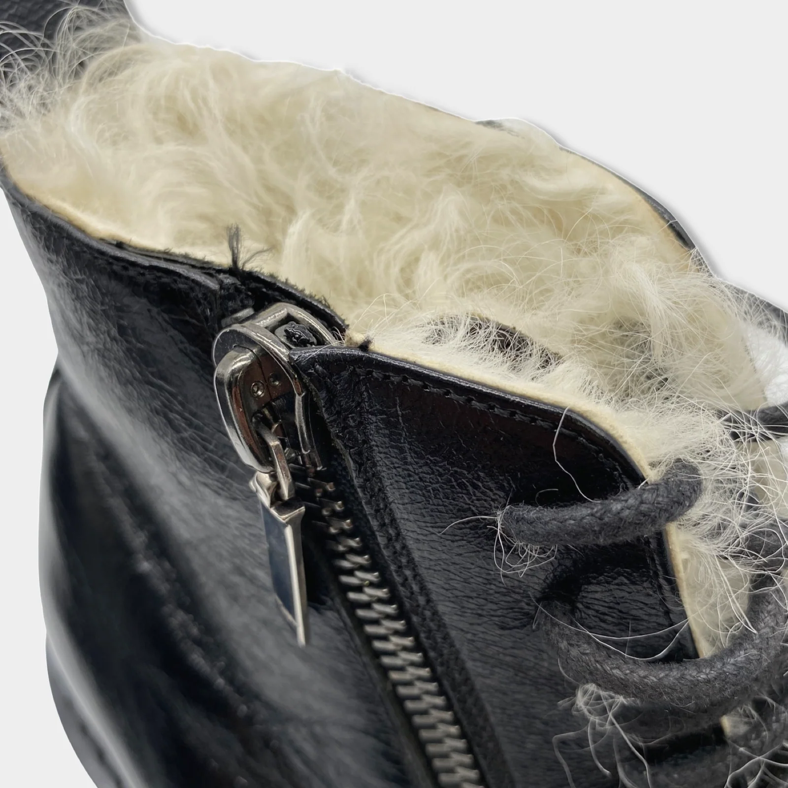 SAINT LAURENT black leather ankle boots with fur - Image 3
